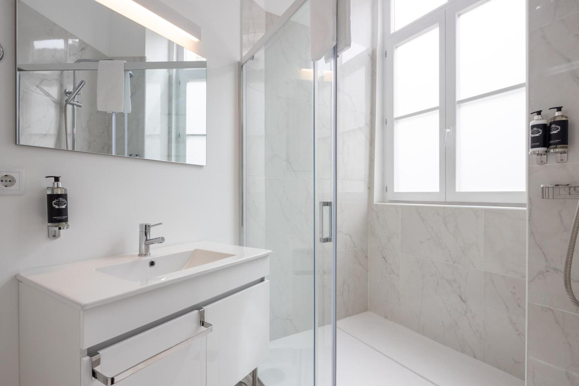 Utopian Hotel, A Charming Guesthouse Porto Luaran gambar
